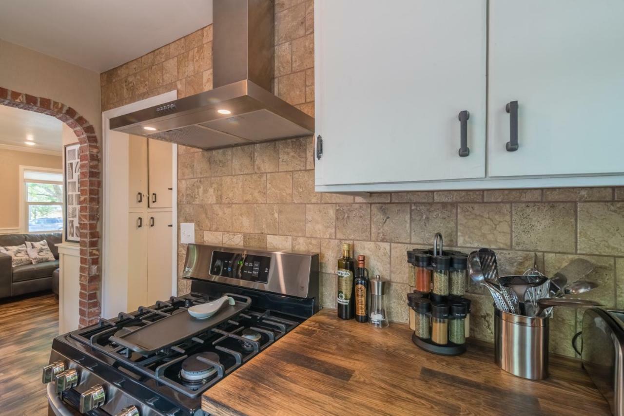 Italian Style In Old Town With Private Hot Tub Βίλα Φορτ Κόλινς Εξωτερικό φωτογραφία